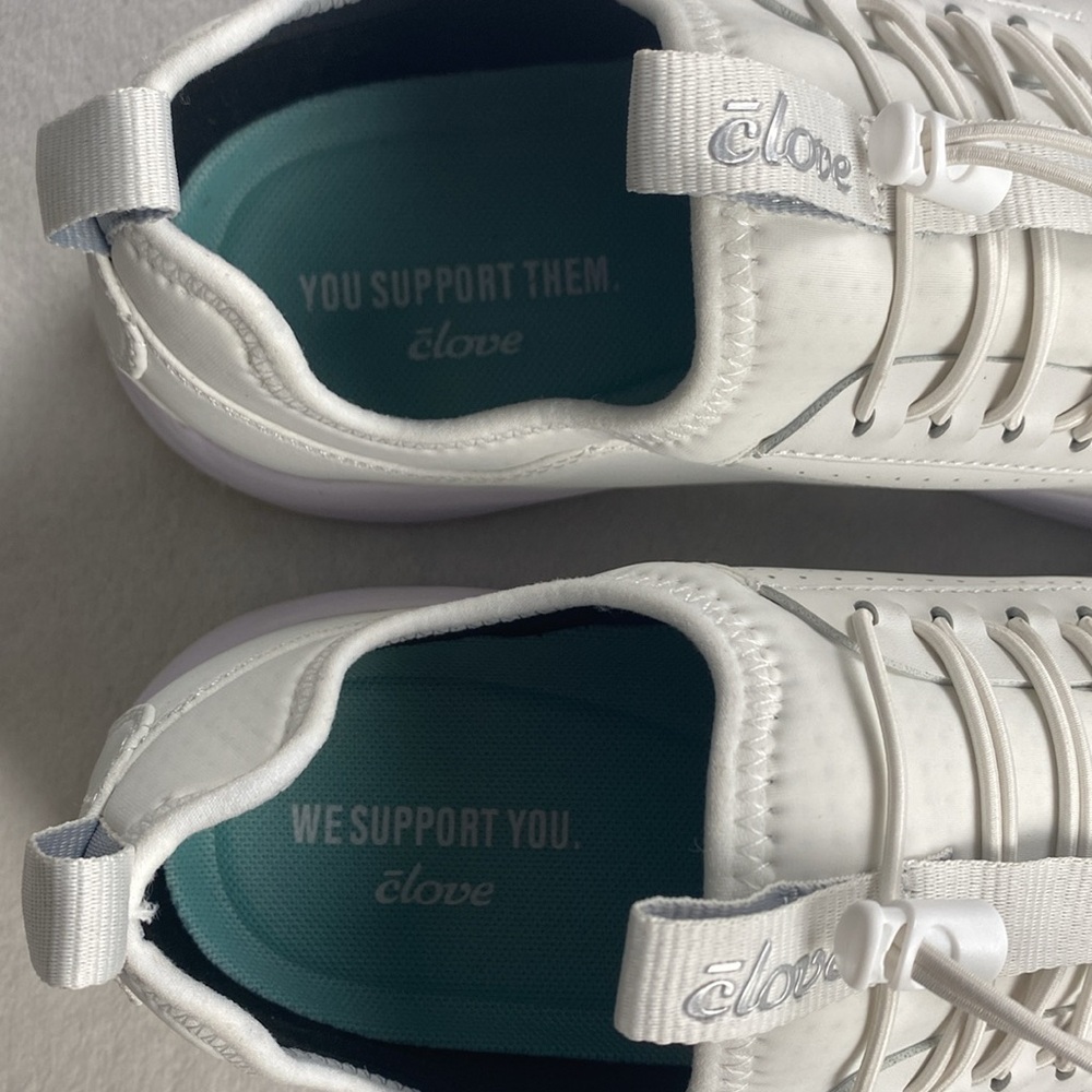 Clove The Classic Core Clarino Vegan Leather No Tie Sneakers | Brilliant White - Picture 15 of 16